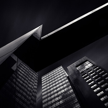 Farby i powłoki: jak utrzymać biały kolor grzejnika łazienkowego na lata