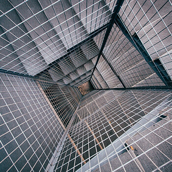 Jak testować materac w sklepie — 7 praktycznych wskazówek